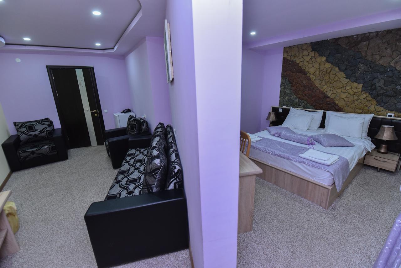 Gayane Hotel Alaverdi Eksteriør billede